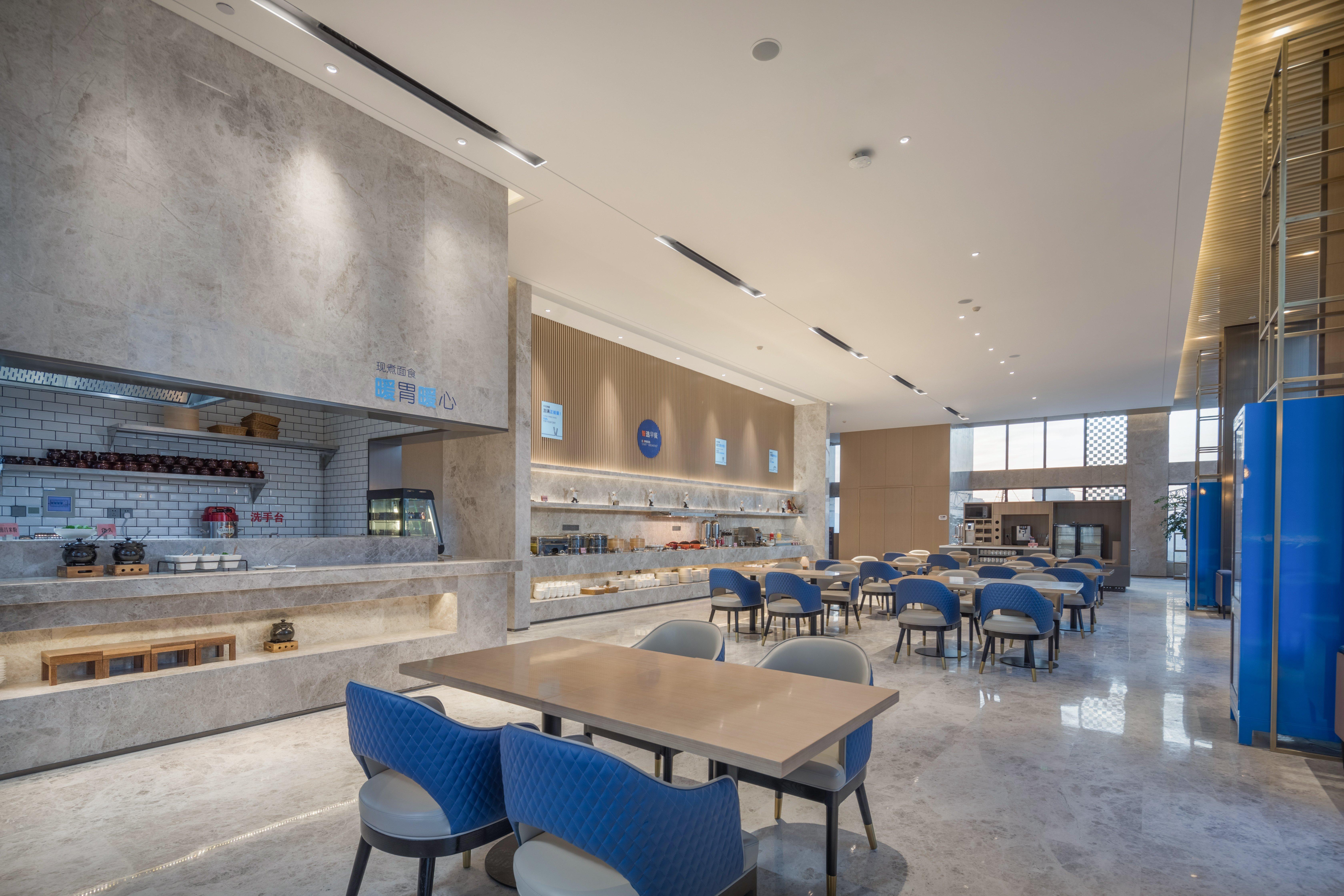 Holiday Inn Express Nanchang West Station By Ihg Exterior foto